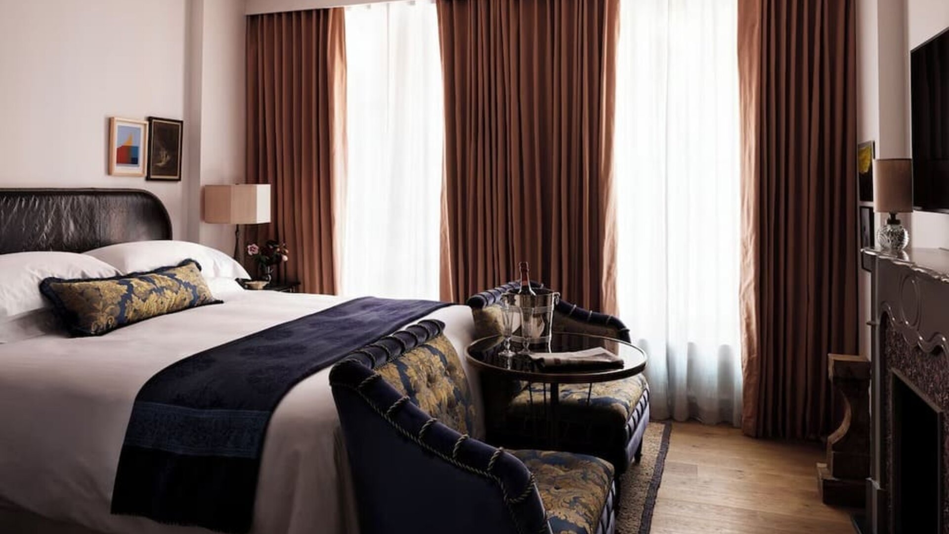 Spacious king room with TV at NoMad London.