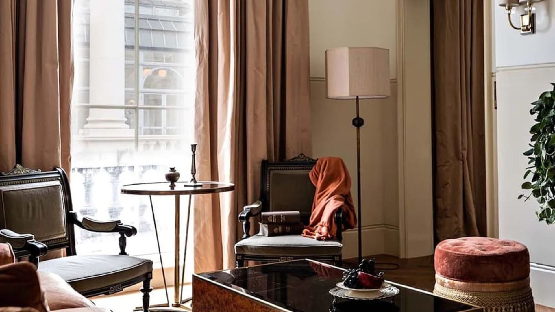 Spacious king room with city view at NoMad London.