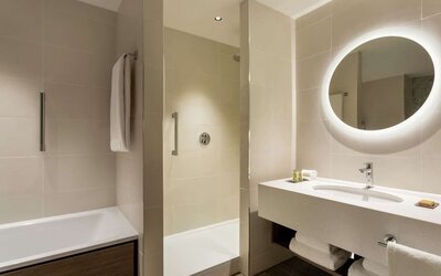 Private guest bathroom at Hilton Aberdeen TECA.