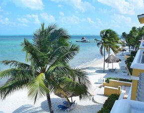 All Ritmo Cancún & Waterpark