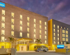 City Express By Marriott Cancun Aeropuerto