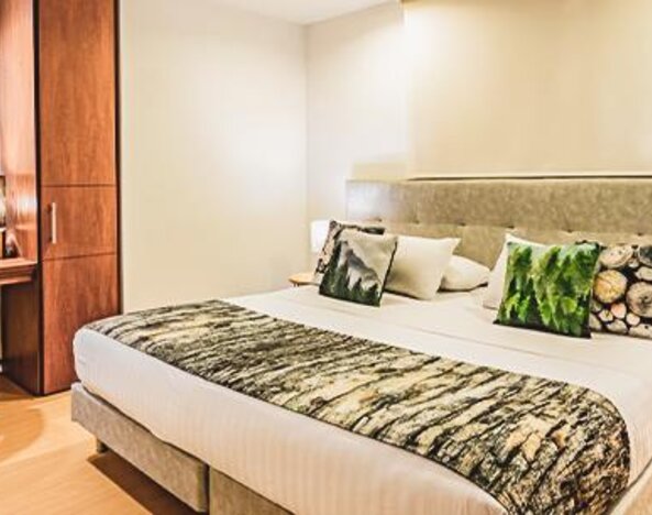 Hotel Factory Green (Calle 80 Occidente)