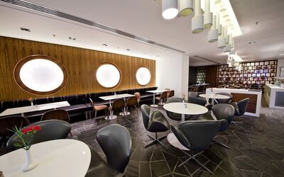 Coworking and lounge area at Prima Vera Hotel.