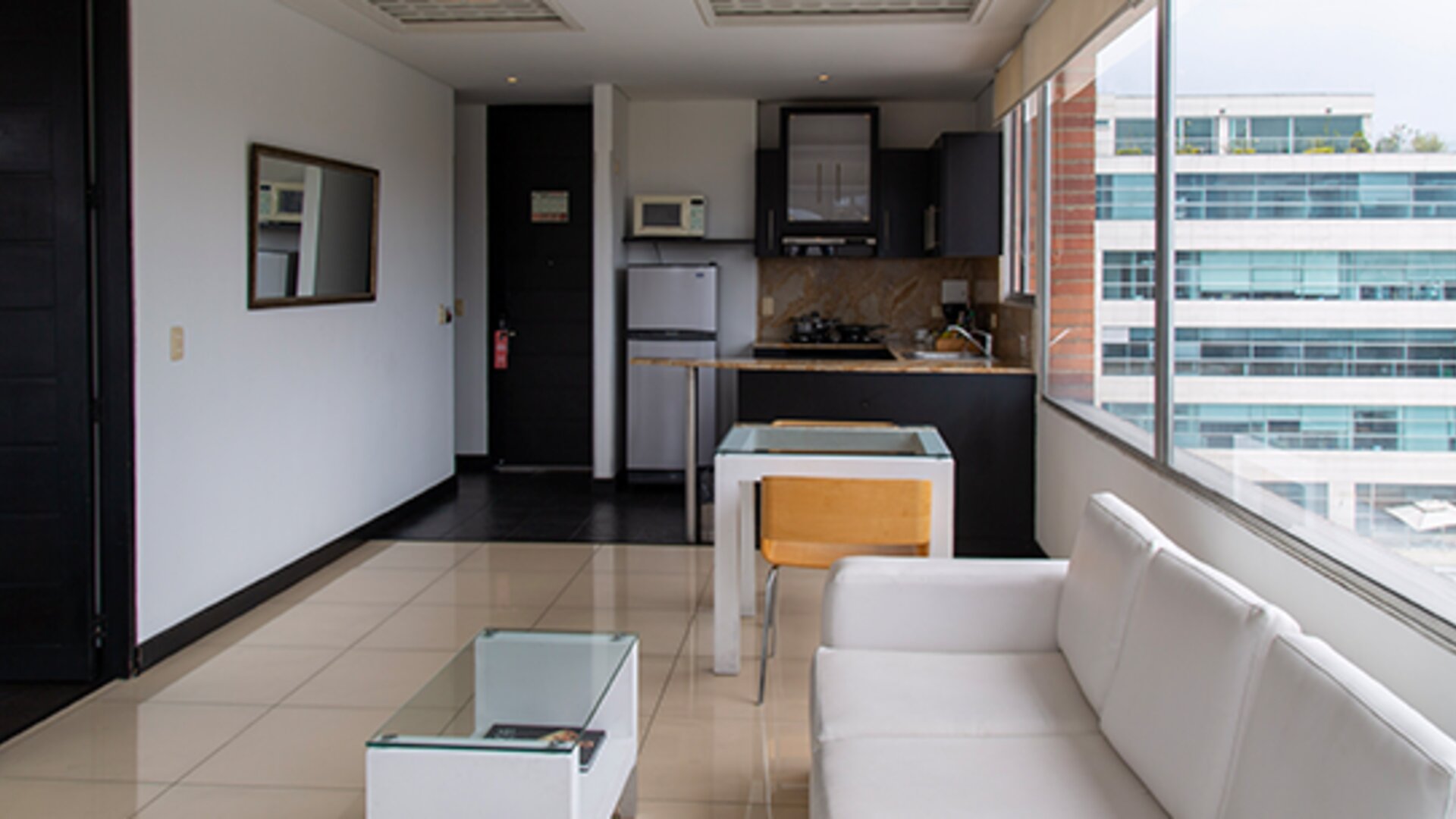 Hotel 104 Art Suites