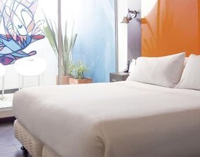 Hotel 104 Art Suites