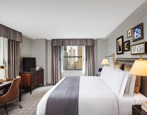 Day use room with natural light at InterContinental New York Barclay.