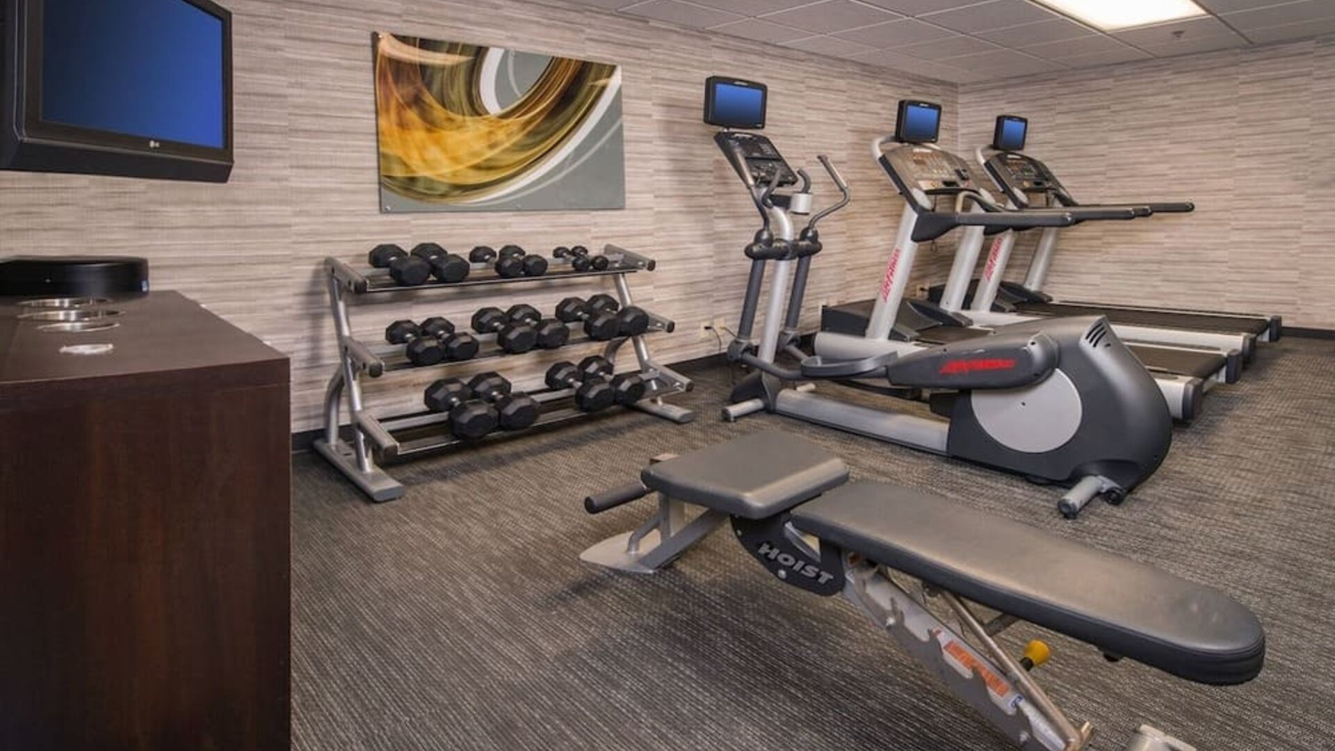Fitness center available at Courtyard Dulles Airport Chantilly.
