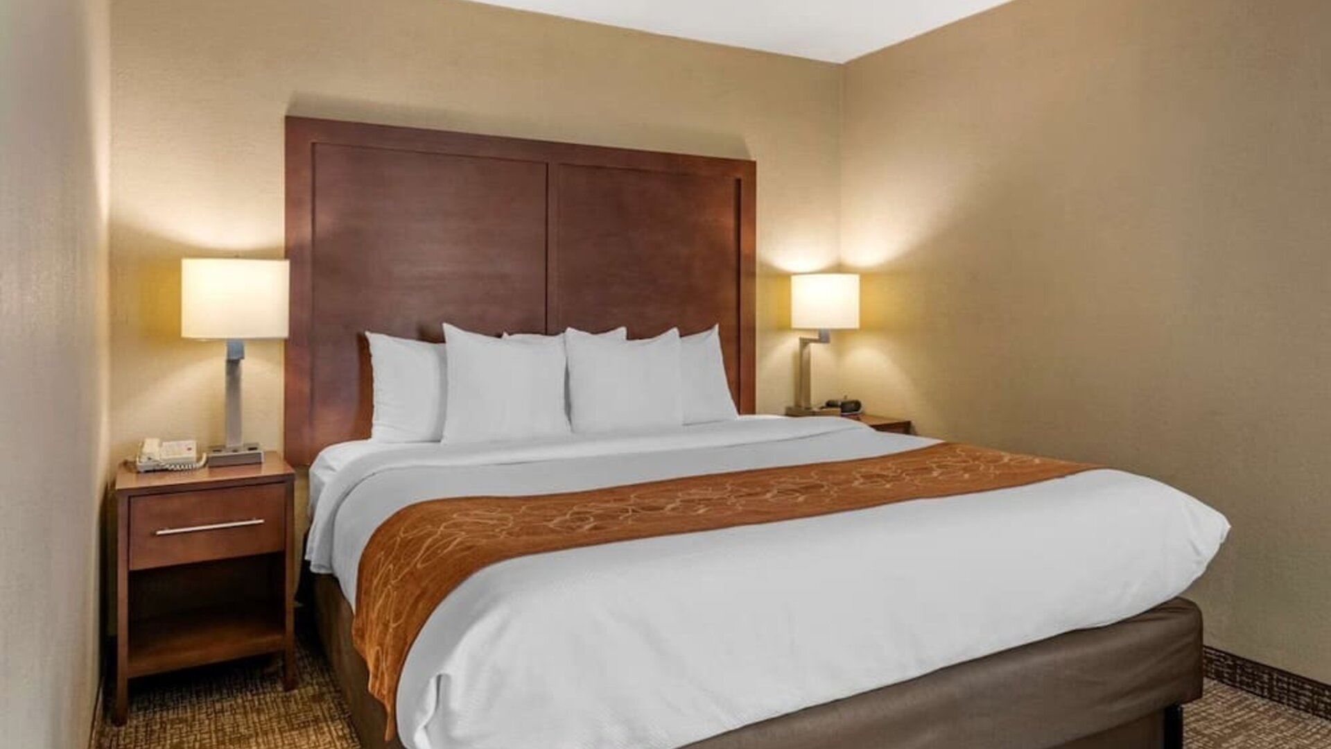 King room at Comfort Suites Baymeadows Near Butler Blvd.