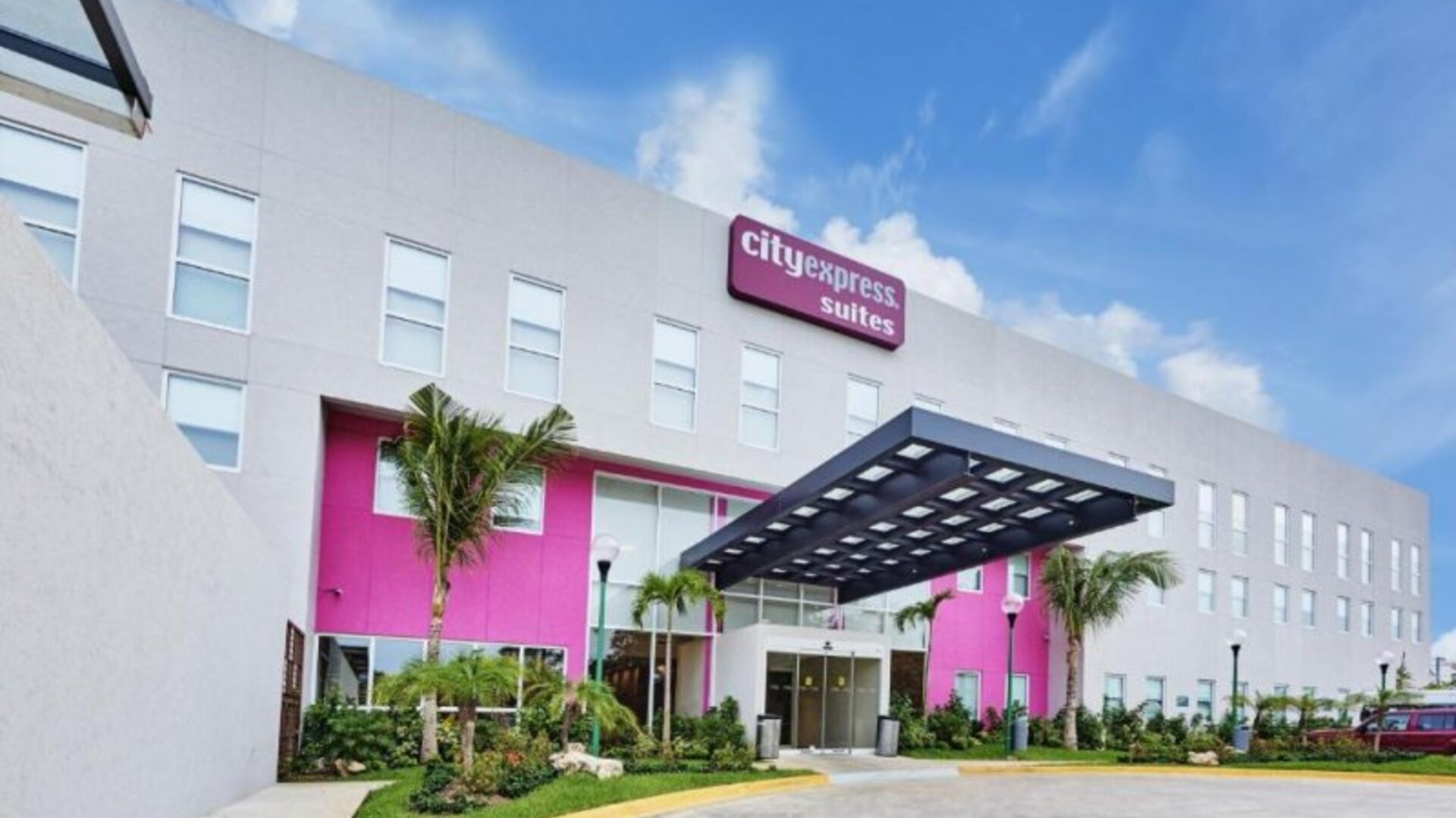 City Express Suites by Marriott Silao Aeropuerto