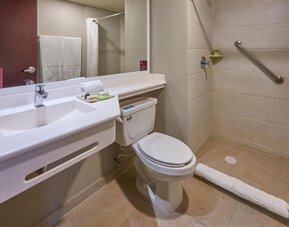 City Express Suites by Marriott Silao Aeropuerto