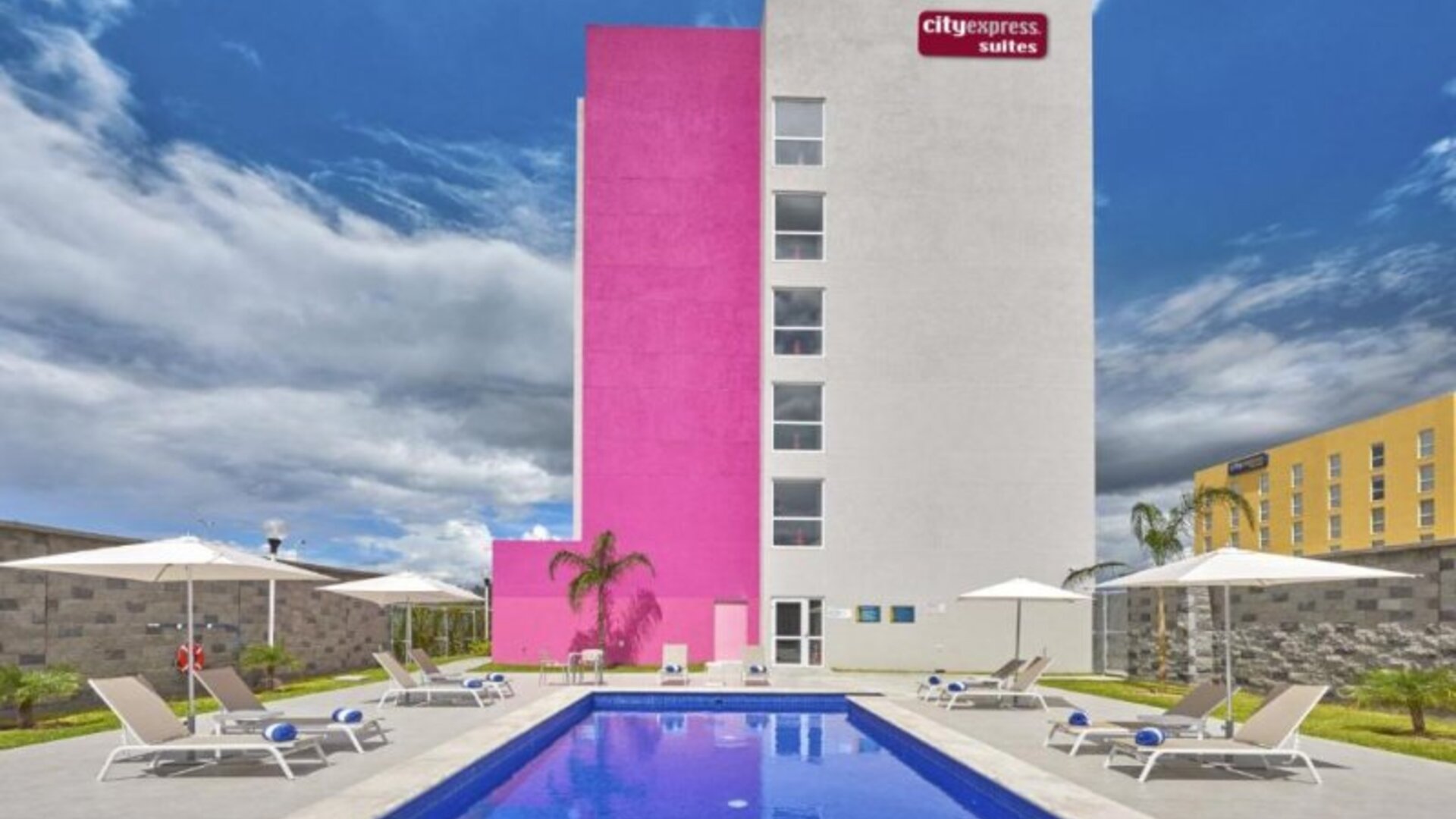 City Express Suites by Marriott Silao Aeropuerto