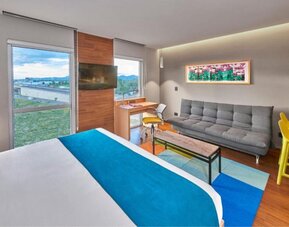 City Express Suites by Marriott Silao Aeropuerto