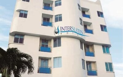 Hotel exterior at Hotel Intersuites.