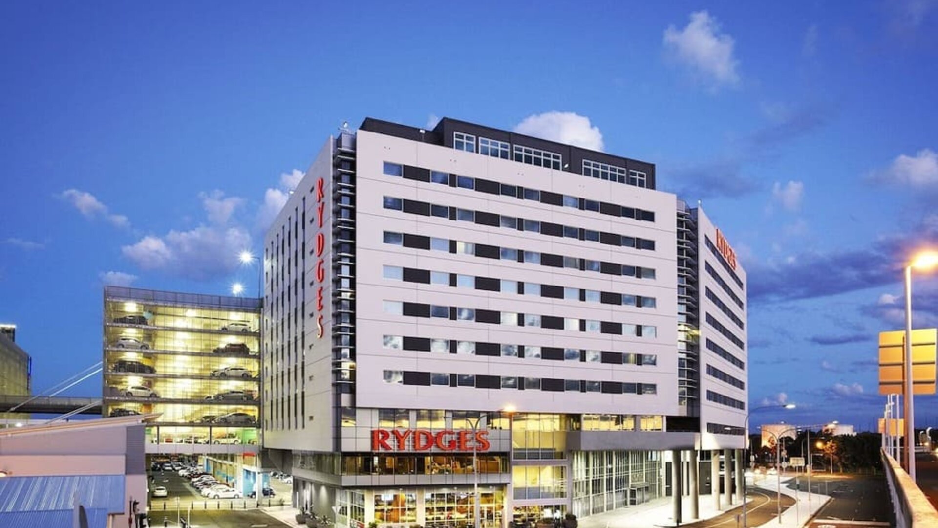 Hotel exterior at Rydges Sydney Airport Hotel.