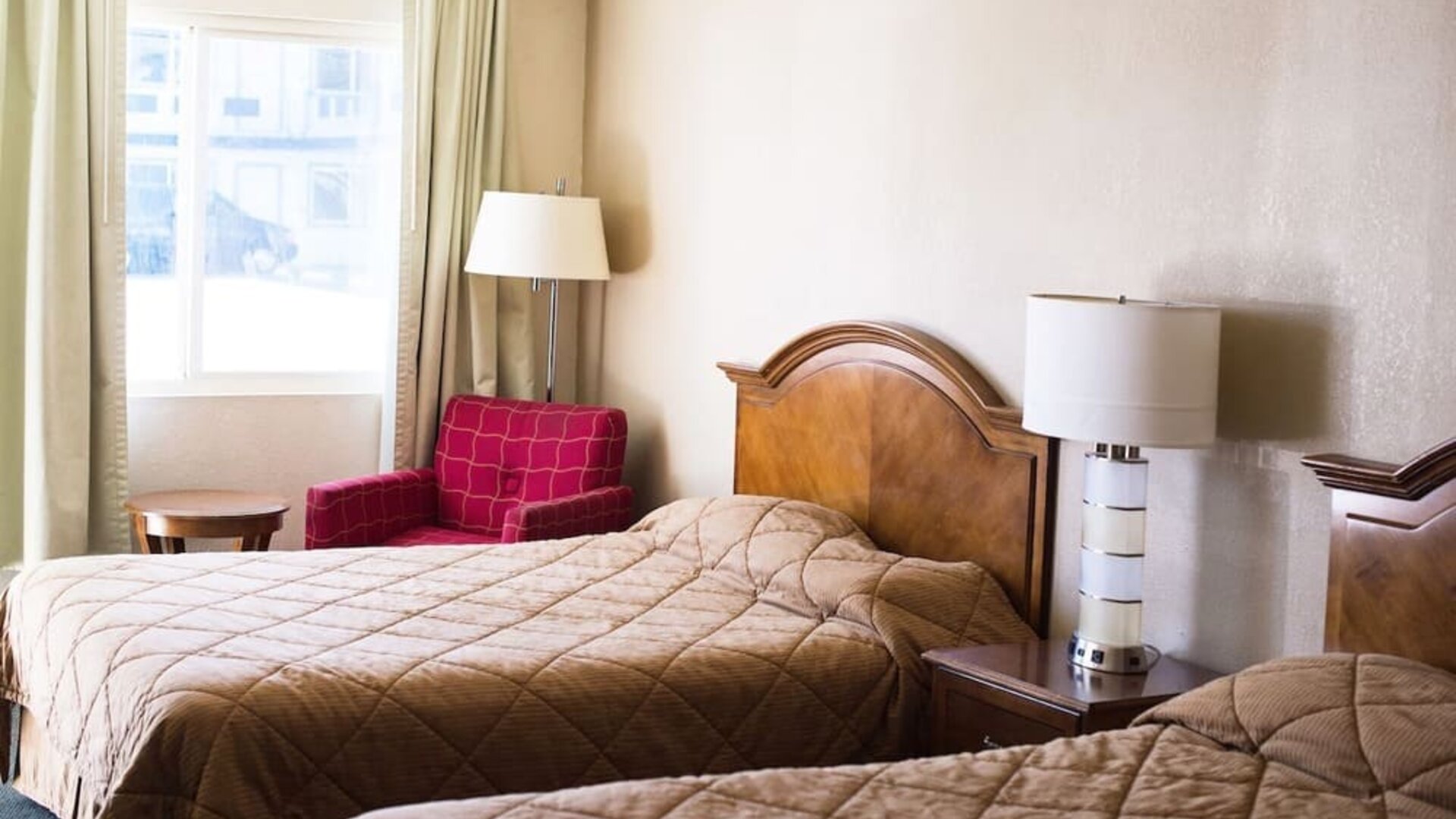 Two queen beds available at Stardust Motel Redding.