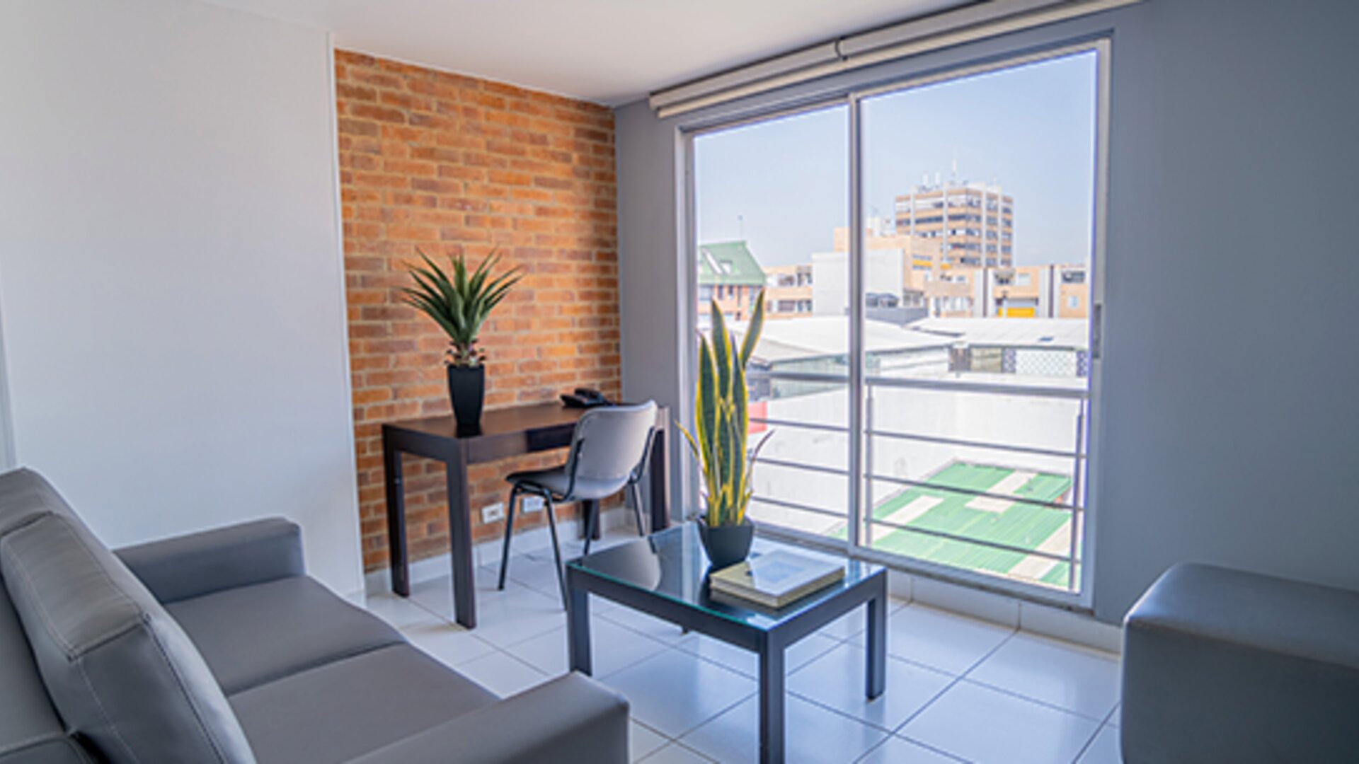 ICON 48 Luxury Apartasuites