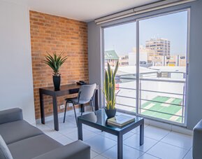 ICON 48 Luxury Apartasuites