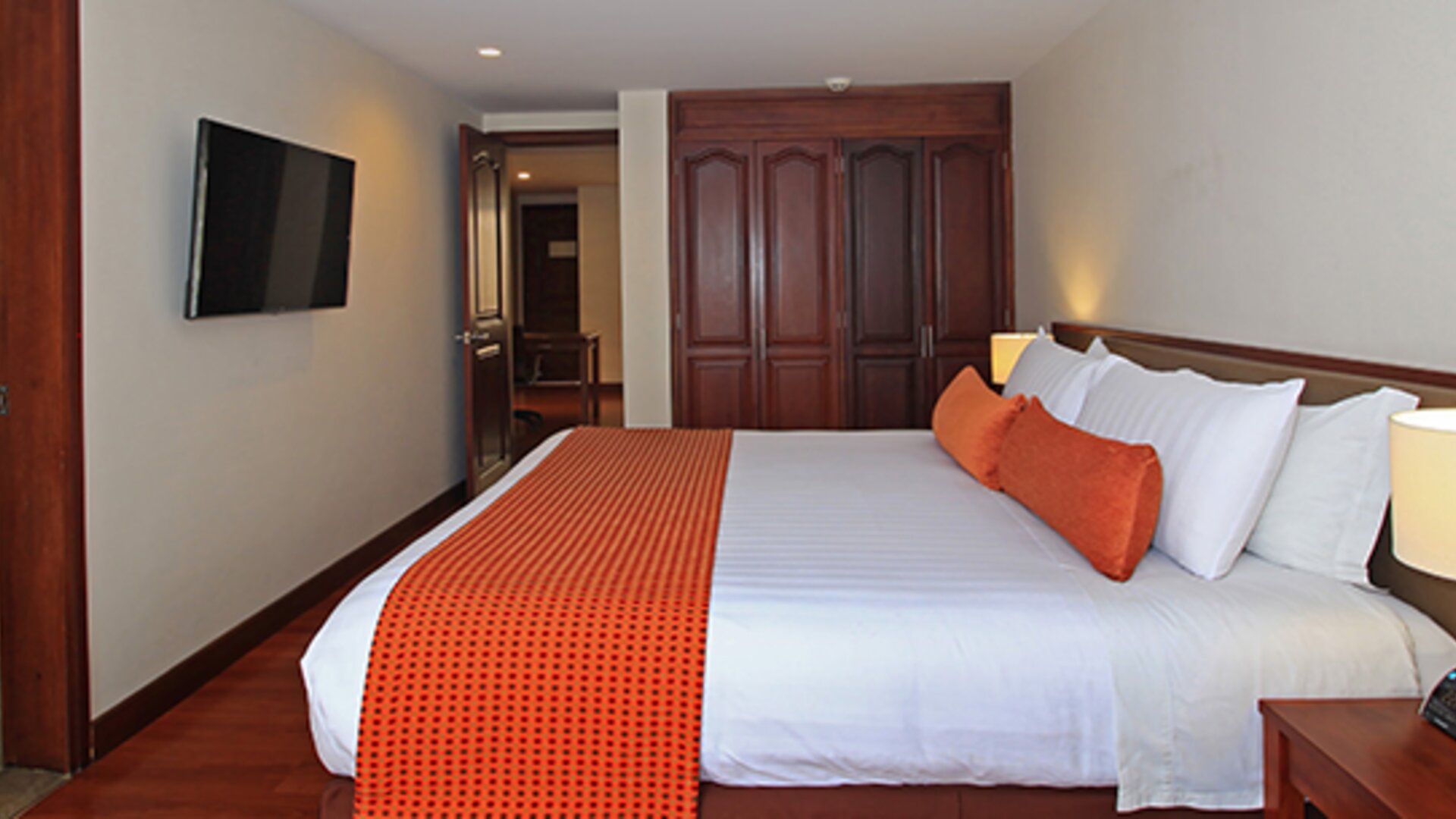 Windsor House Inn By GEH Suites