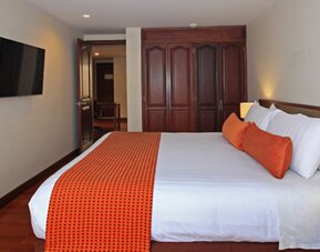 Windsor House Inn By GEH Suites