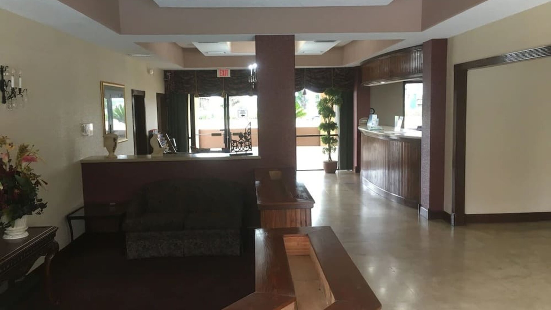 Lobby area at Days Inn By Wyndham St Augustine/Historic Downtown.