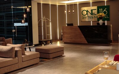 One Sixteen Hotel