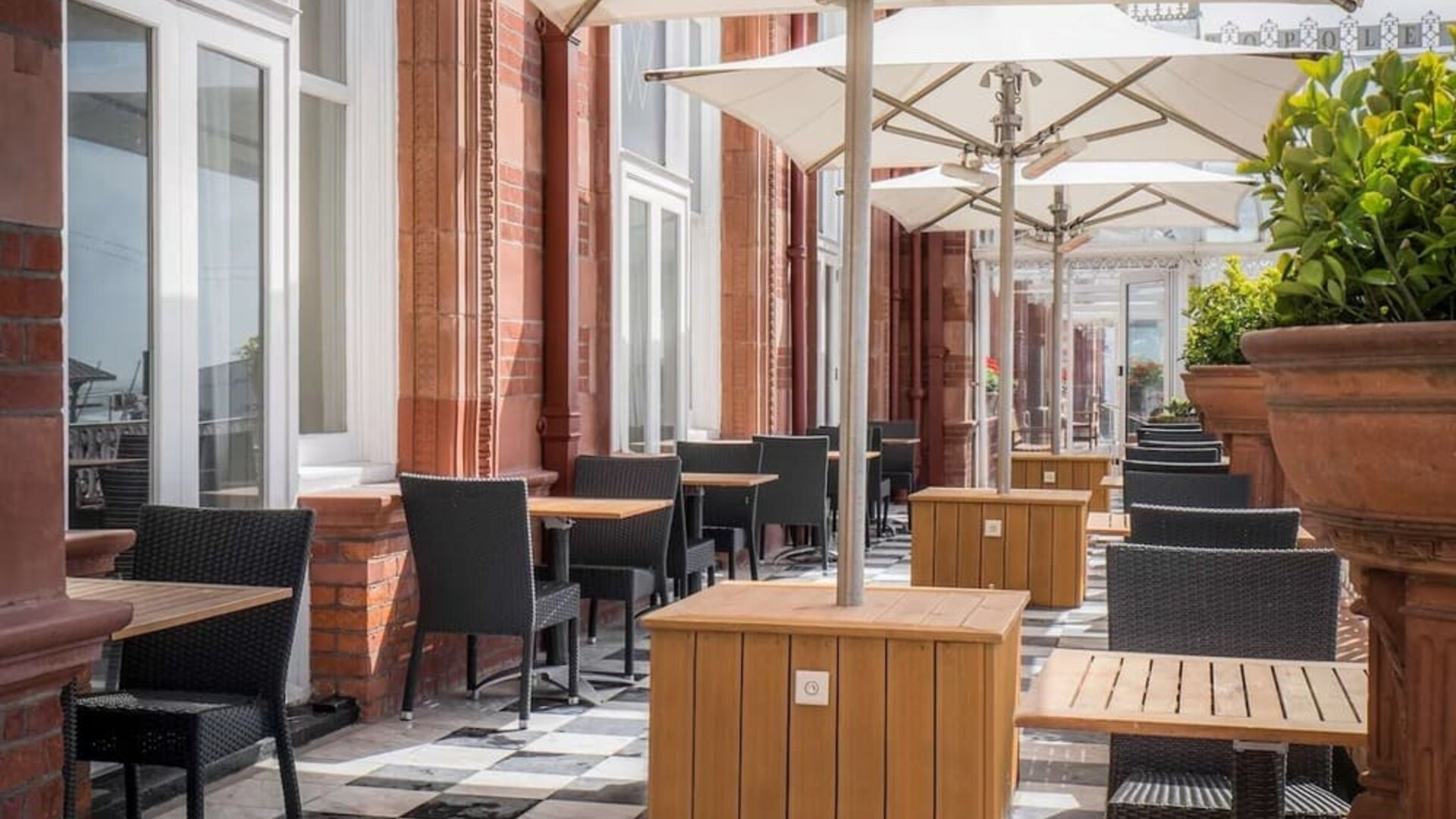 Outdoor seating at DoubleTree By Hilton Brighton Metropole.