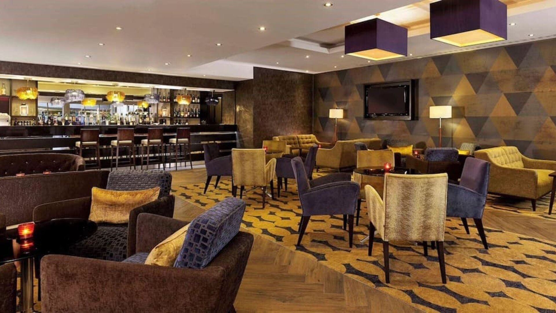 Hotel bar area at DoubleTree By Hilton Woking.