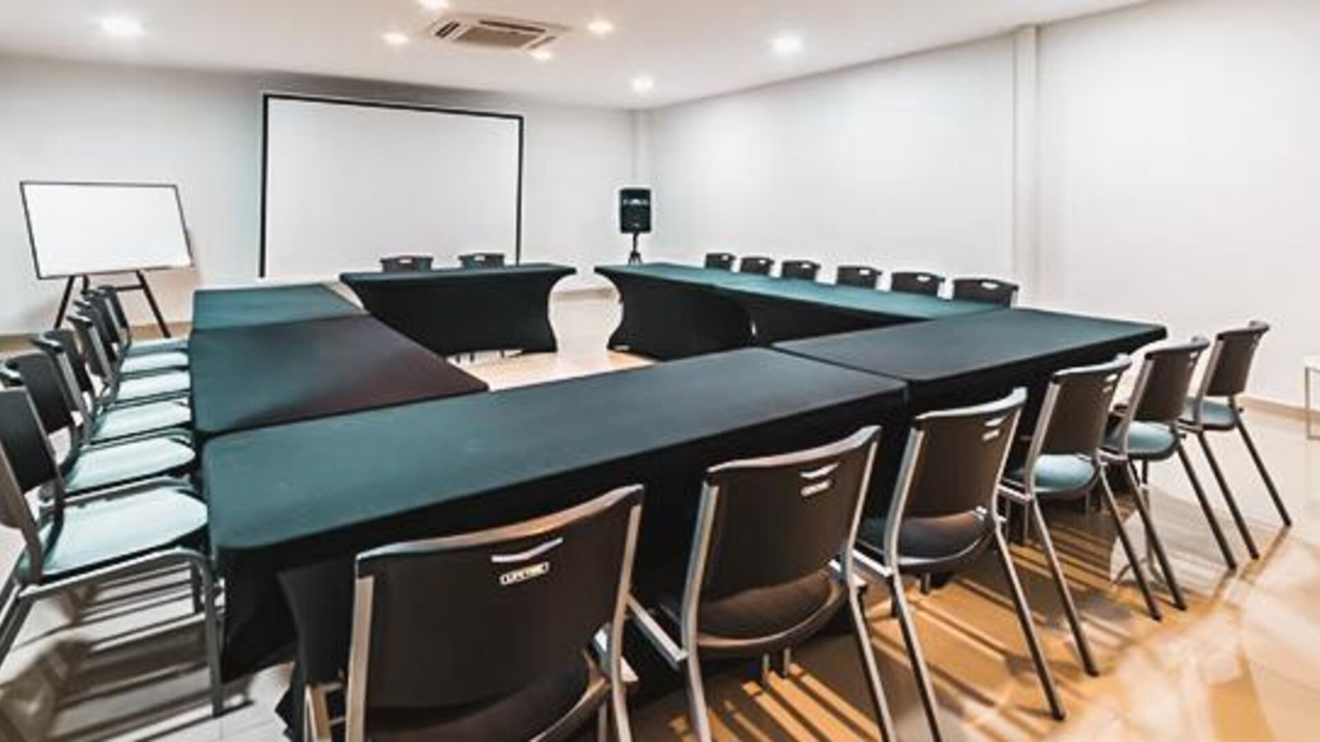 Hotel Ms Ciudad Jardin Plus