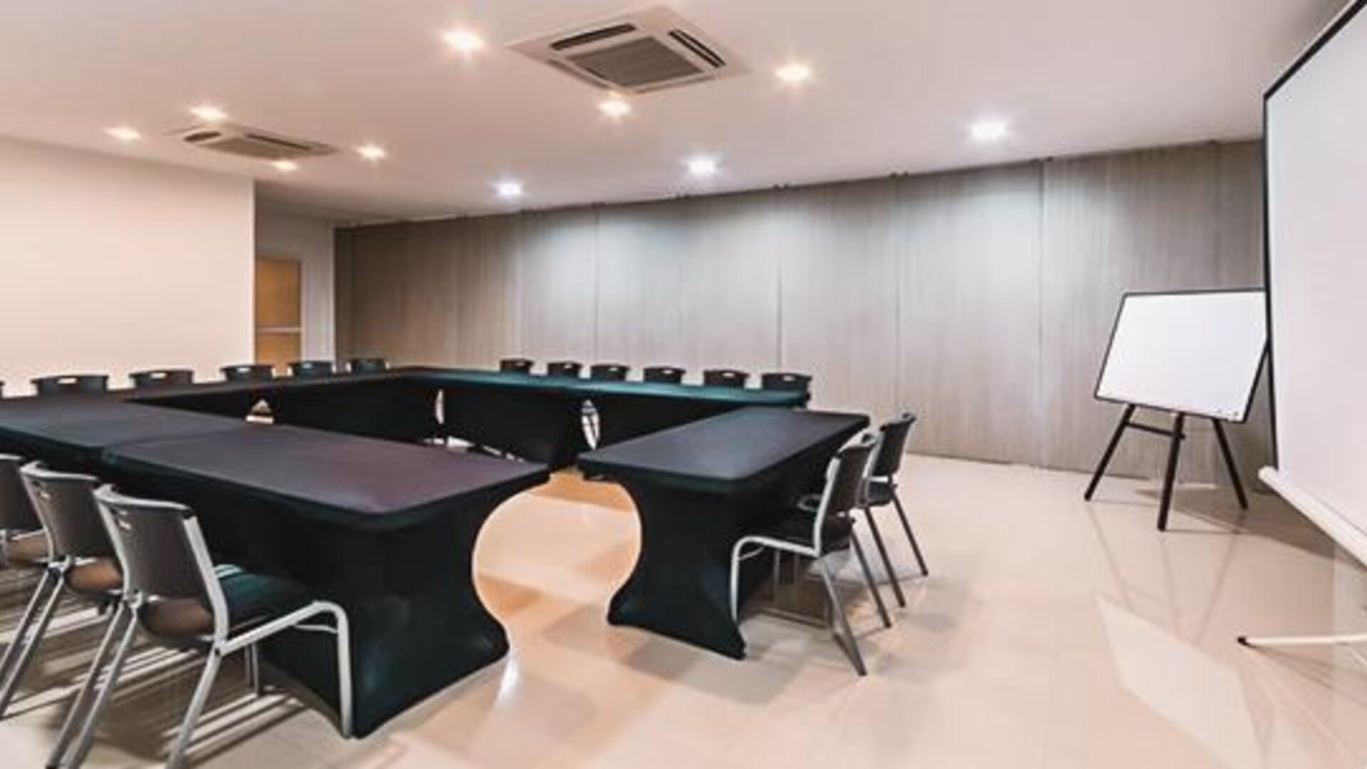 Hotel Ms Ciudad Jardin Plus