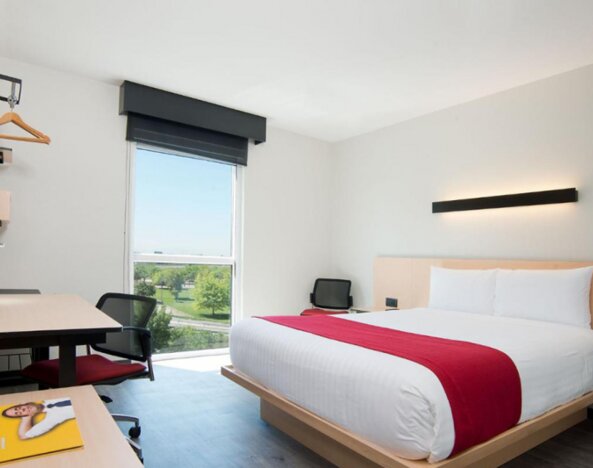 City Express by Marriott Santiago Aeropuerto