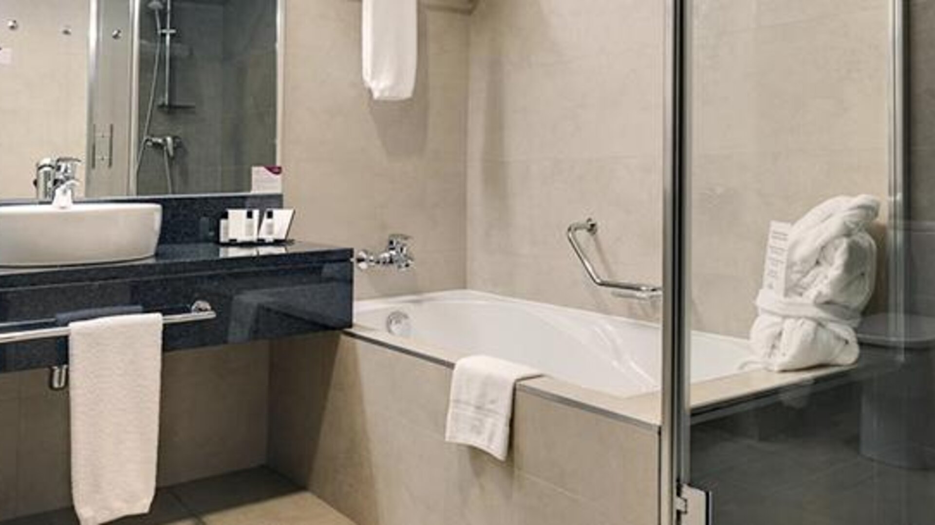 Hotel Crowne Plaza Madrid Airport