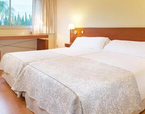 Ramada Valencia Almussafes