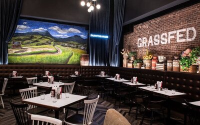 Dining room at Aliz Hotel Times Square.