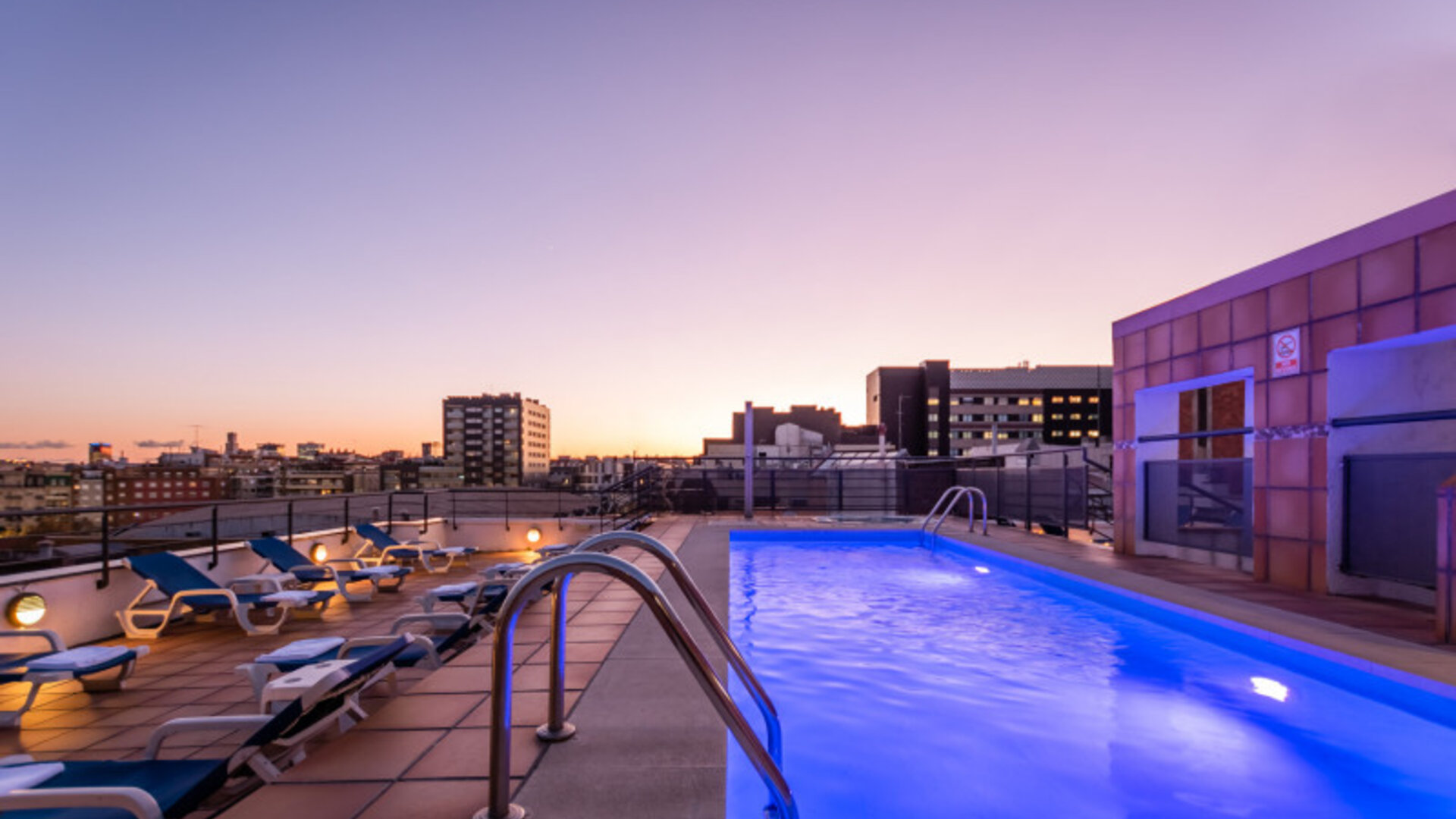 Hotel Sunotel Aston