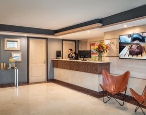 Hotel Sunotel Aston