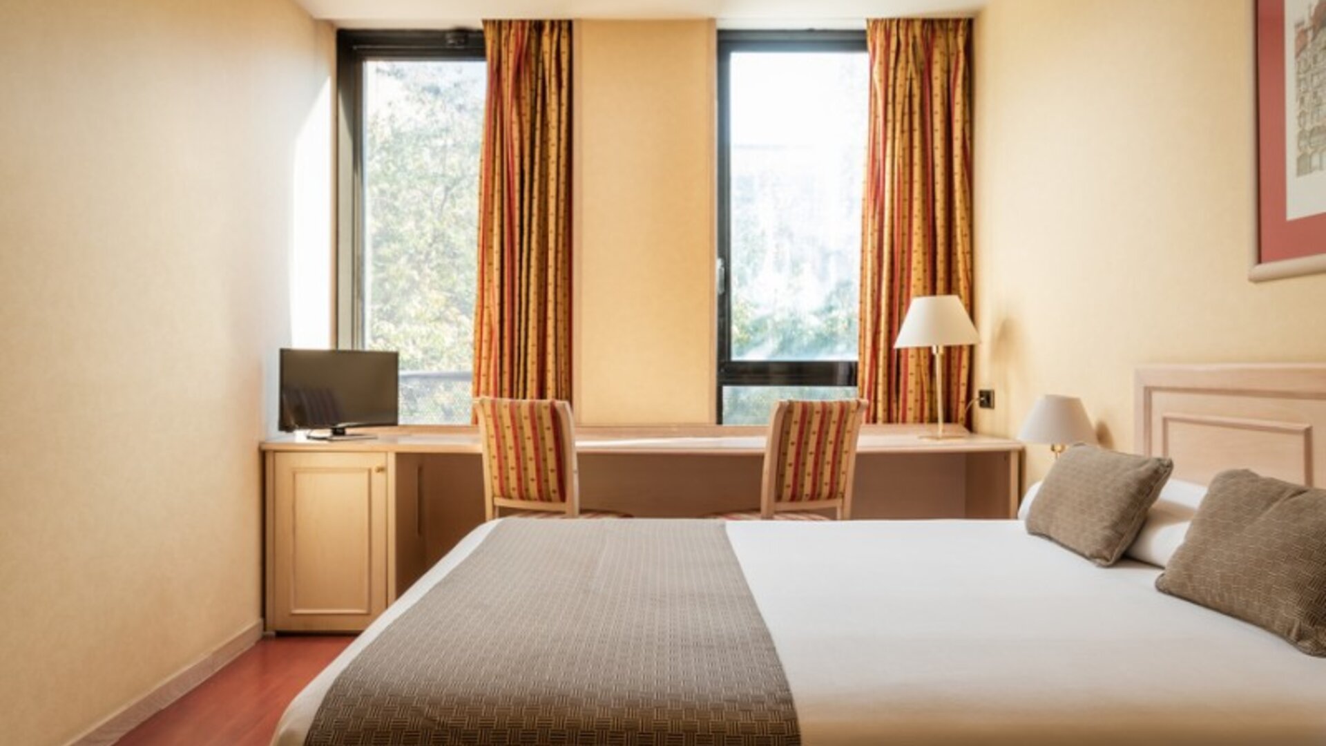 Hotel Sunotel Aston