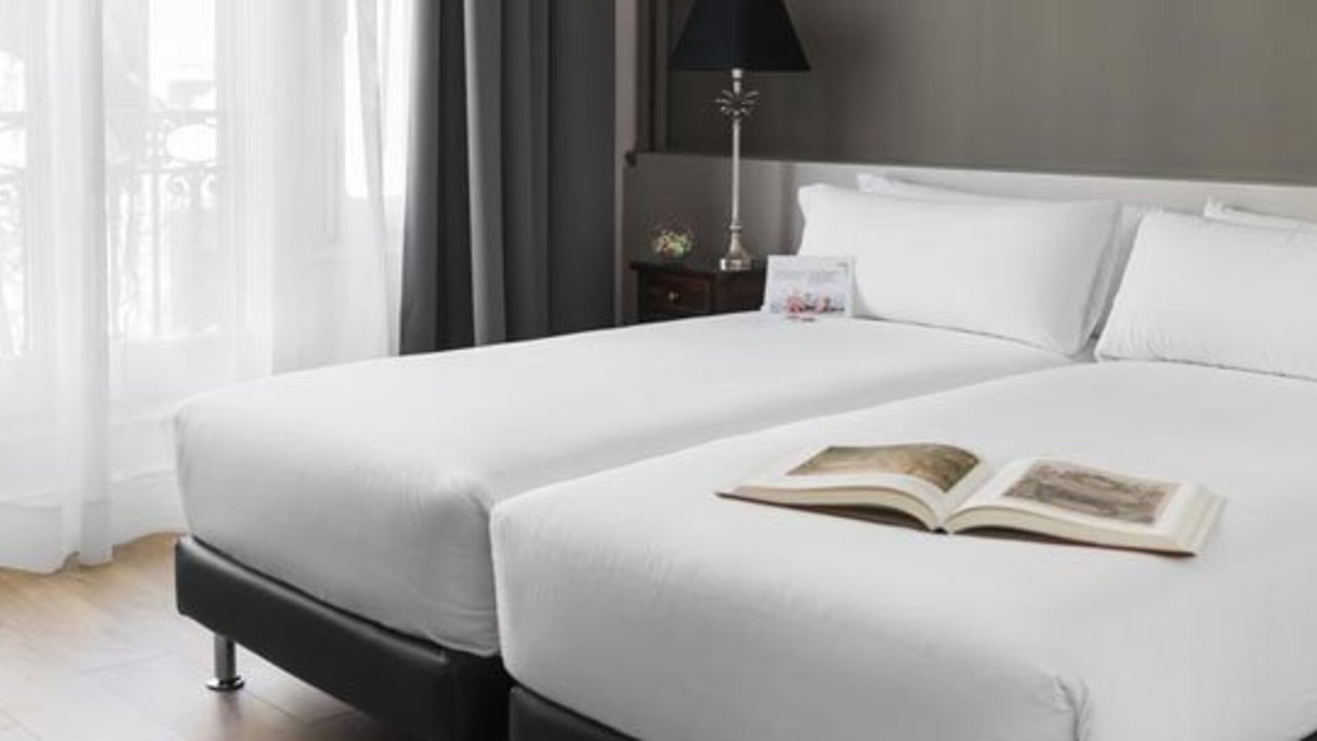 Hotel Mesón Castilla Atiram