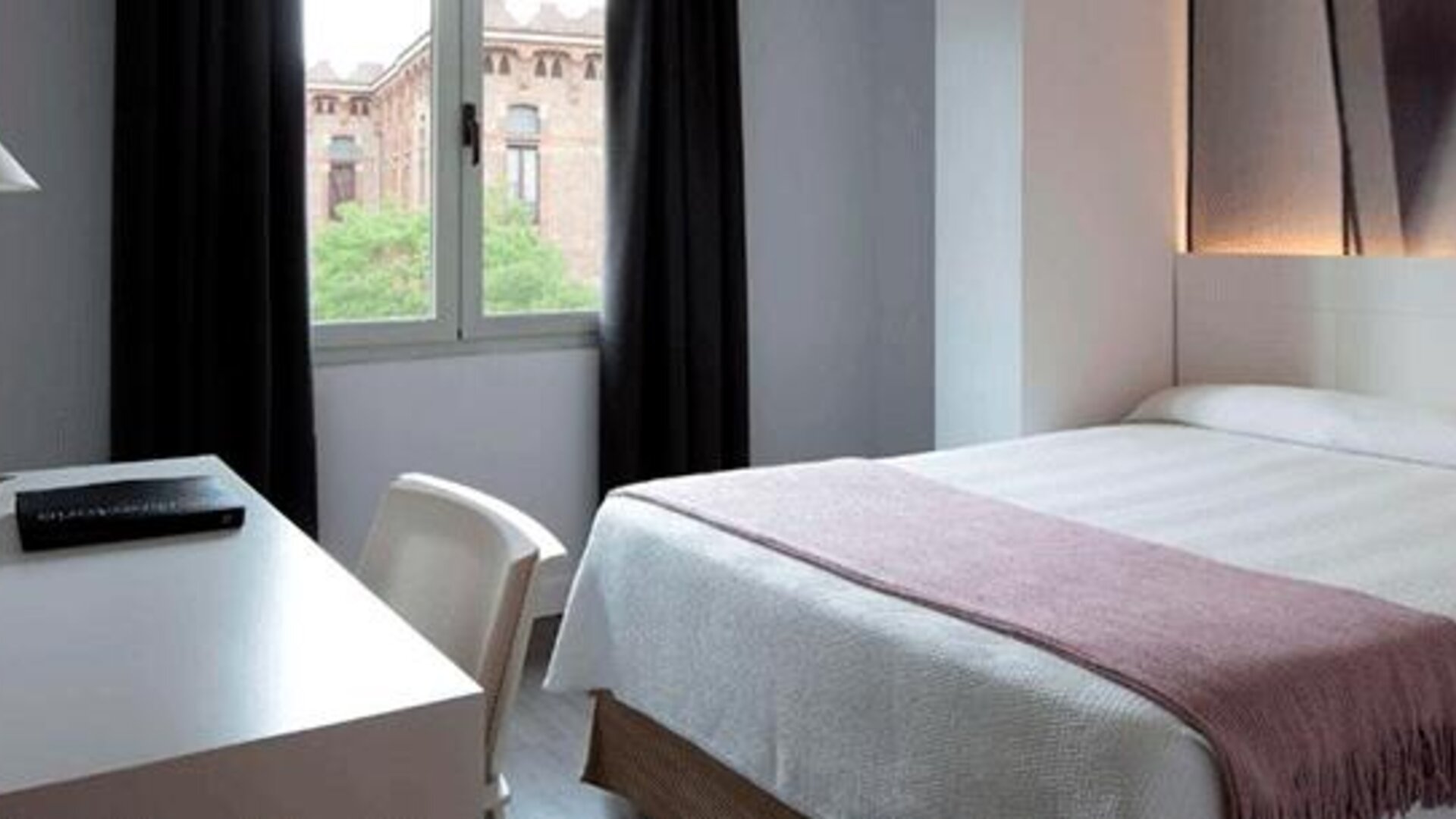 NH Barcelona Stadium