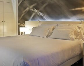 NH Collection Villa De Bilbao