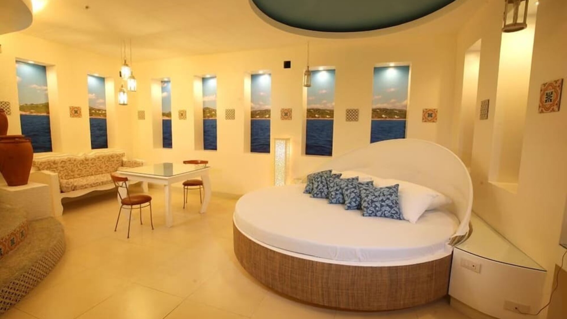 Spacious day use room at Victoria Court Malabon.