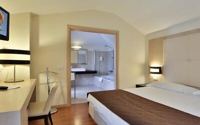 Hotel Regal & Apartments