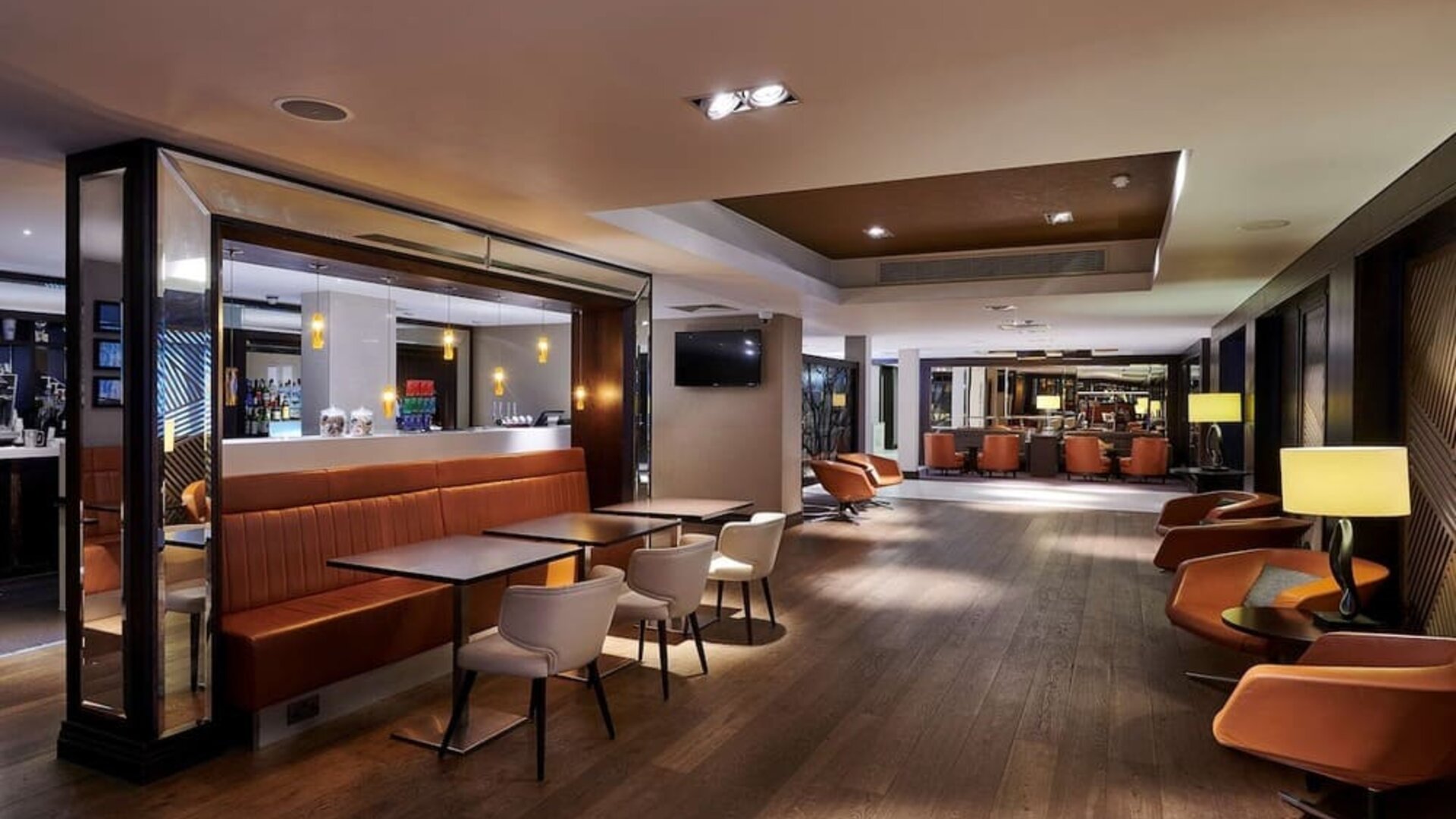 Hotel bar at DoubleTree By Hilton London - Ealing.