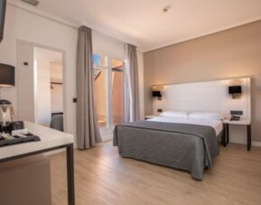 Hotel Porcel Ganivet