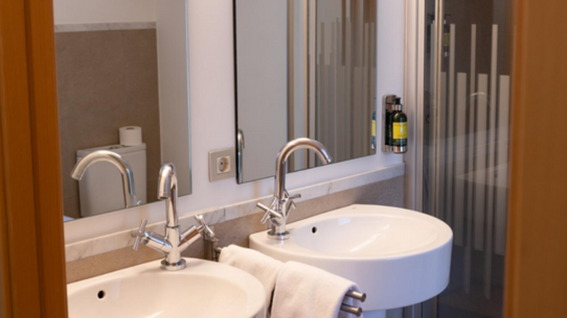 Hotel NM Suites By Escampa Hotels