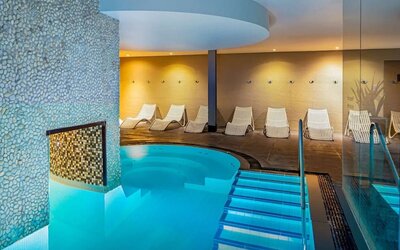 Indoor spa tub at DoubleTree By Hilton Hotel & Spa Chester. 