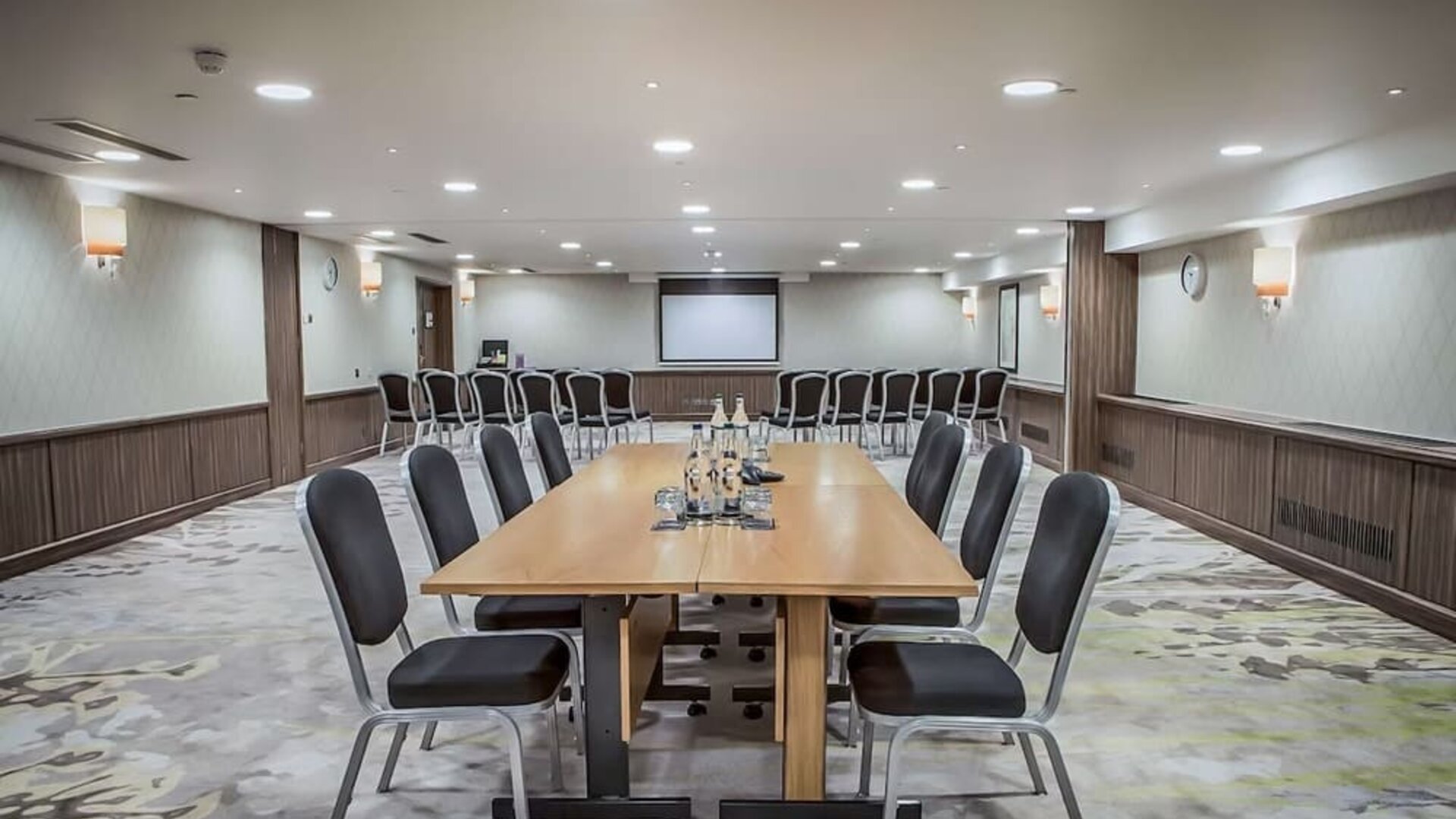Professional meeting room at Hilton London Kensington.
