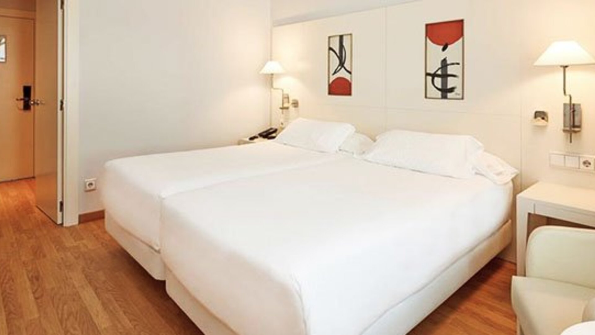 NH Valencia Las Artes