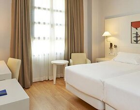 NH Valencia Las Artes