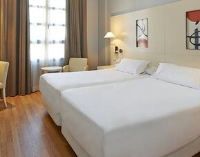 NH Valencia Las Artes