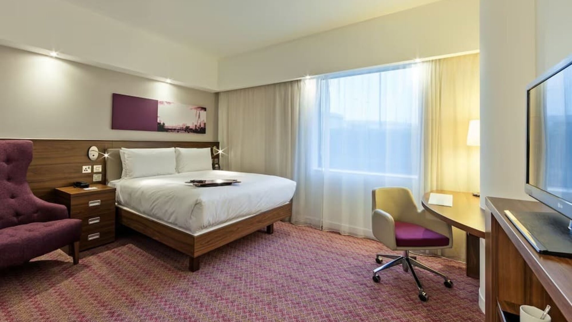 Comfortable day use room at Hampton By Hilton London Gatwick Airport.